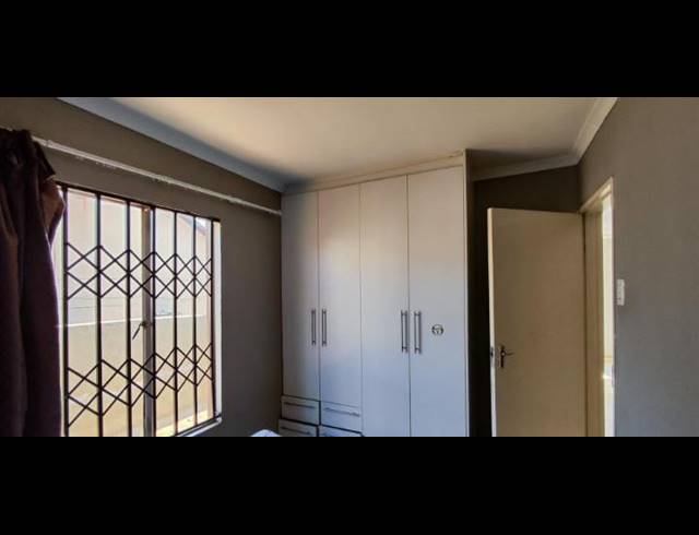 3 BEDROOM HOUSE FOR SALE IN WINDMILL PARK EXT